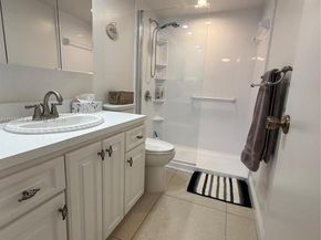 9741 Sunrise Lakes Blvd 107, Sunrise FL 33322
