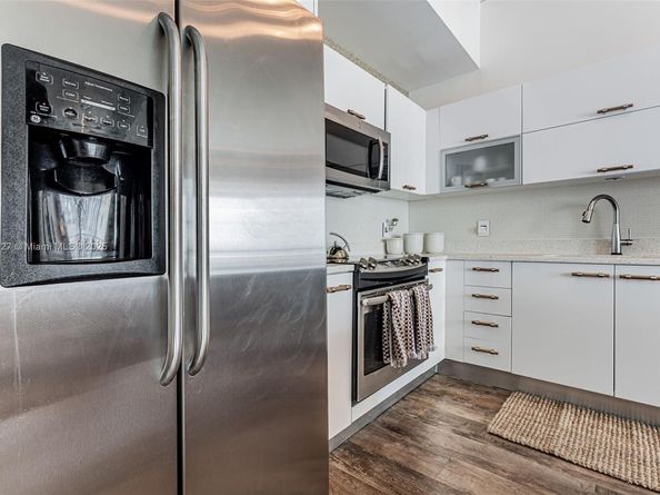 133 NE 2nd Ave 1208, Miami FL 33132