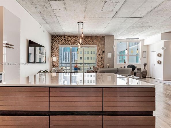 133 NE 2nd Ave 1208, Miami FL 33132