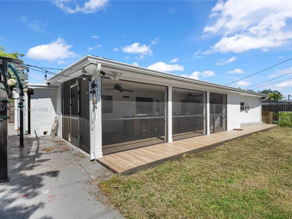 14970 Leisure Dr, Homestead FL 33033