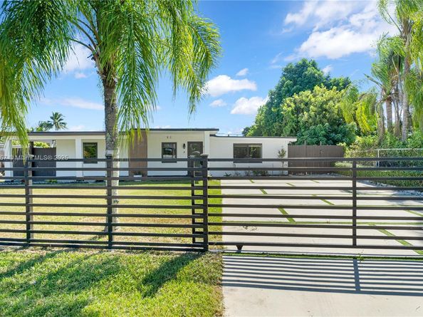 14970 Leisure Dr, Homestead FL 33033