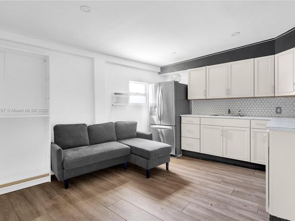 14970 Leisure Dr, Homestead FL 33033