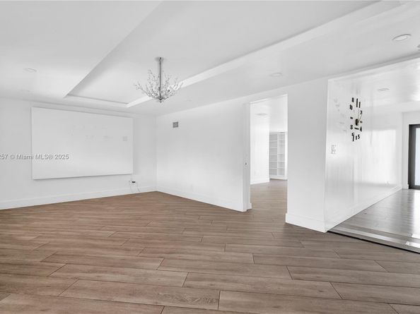 14970 Leisure Dr, Homestead FL 33033