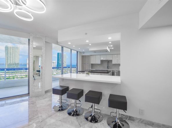 19195 Mystic Pointe Dr 2707, Aventura FL 33180
