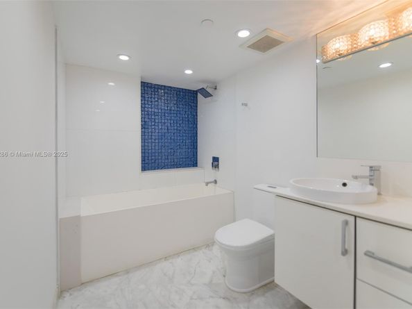 19195 Mystic Pointe Dr 2707, Aventura FL 33180