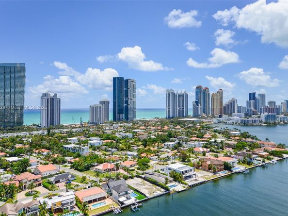 19195 Mystic Pointe Dr 2707, Aventura FL 33180