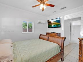9625 SW 47th St, Miami FL 33165
