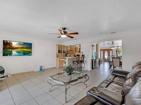 9625 SW 47th St, Miami FL 33165