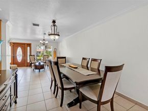 9625 SW 47th St, Miami FL 33165