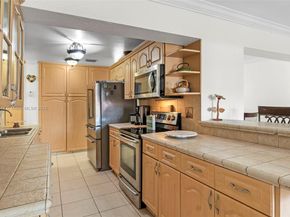 9625 SW 47th St, Miami FL 33165