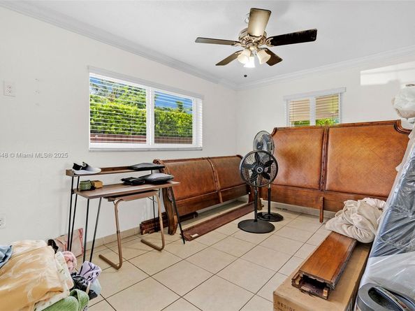 9625 SW 47th St, Miami FL 33165