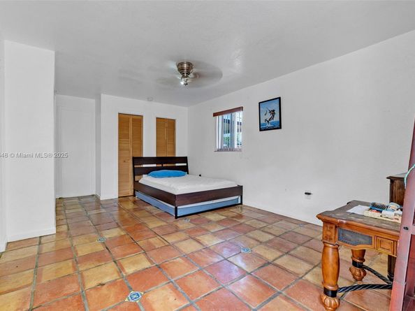 9625 SW 47th St, Miami FL 33165