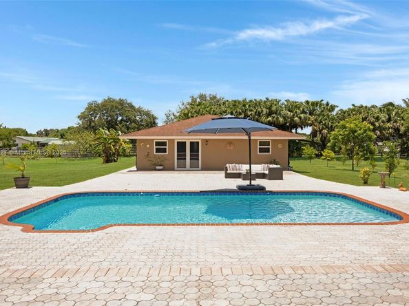 12851 Luray Rd, Southwest Ranches FL 33330