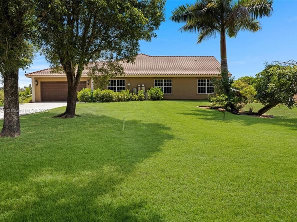 12851 Luray Rd, Southwest Ranches FL 33330
