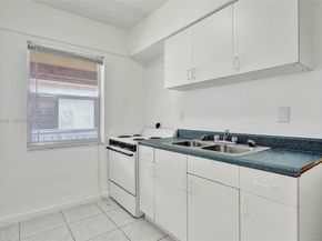 724 NW 6th St, Hallandale Beach FL 33009