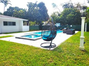 8290 Sunset Dr, Miami FL 33143
