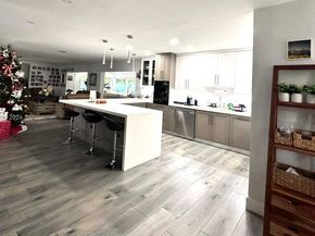 8290 Sunset Dr, Miami FL 33143