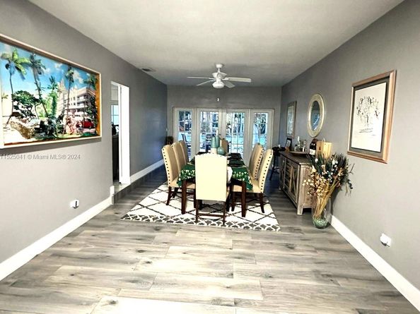 8290 Sunset Dr, Miami FL 33143