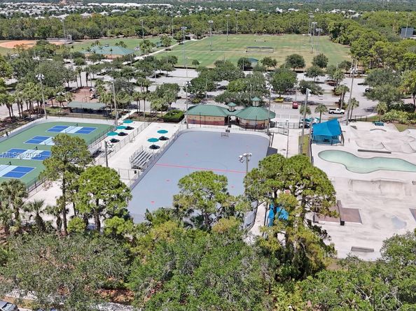 4123 Parkside Dr, Jupiter FL 33458