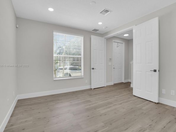 4123 Parkside Dr, Jupiter FL 33458
