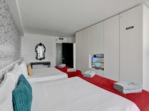 1100 West Ave 1101, Miami Beach FL 33139