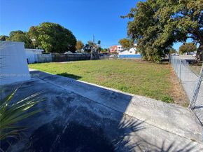 691 E 48th St, Hialeah FL 33013