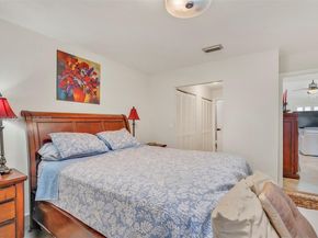 390 SE 2nd Ave J3, Deerfield Beach FL 33441