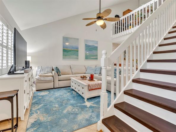 390 SE 2nd Ave J3, Deerfield Beach FL 33441