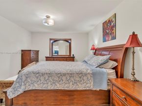 390 SE 2nd Ave J3, Deerfield Beach FL 33441