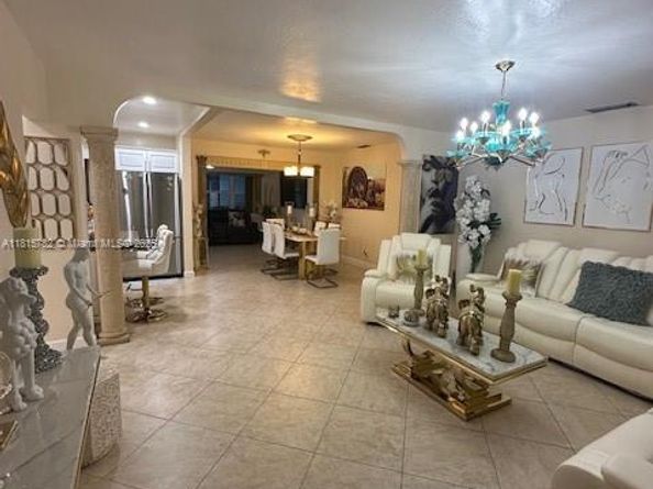 300 NW 77th Way, Pembroke Pines FL 33024