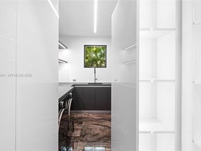 340 San Marco Dr, Fort Lauderdale FL 33301