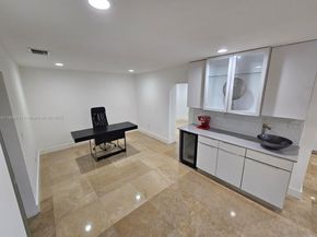 5754 NW 98th Ave, Doral FL 33178