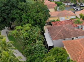 5754 NW 98th Ave, Doral FL 33178