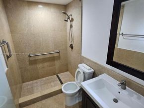 5754 NW 98th Ave, Doral FL 33178