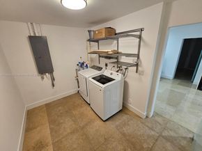 5754 NW 98th Ave, Doral FL 33178