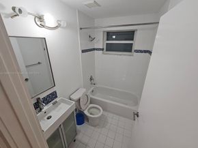 5754 NW 98th Ave, Doral FL 33178