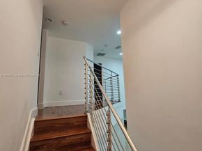 5754 NW 98th Ave, Doral FL 33178