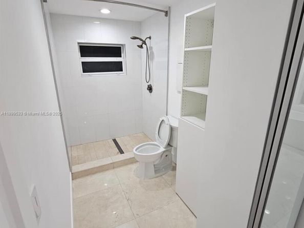 5754 NW 98th Ave, Doral FL 33178