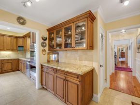 36 Country Road, Boynton Beach FL 33436