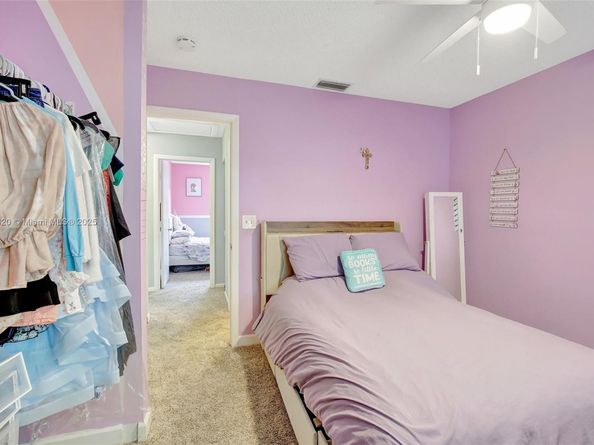 10948 NW 12th Ct, Plantation FL 33322