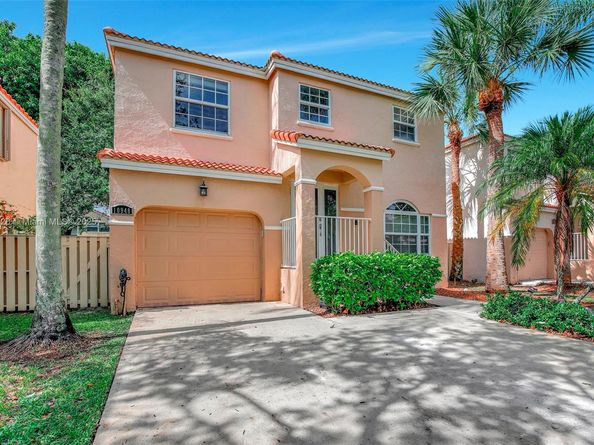 10948 NW 12th Ct, Plantation FL 33322