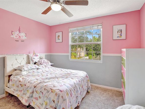 10948 NW 12th Ct, Plantation FL 33322
