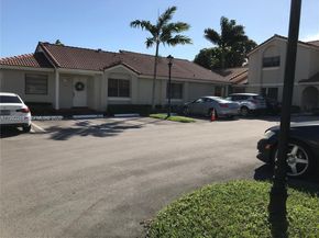 6551 NW 170th Ter, Hialeah FL 33015