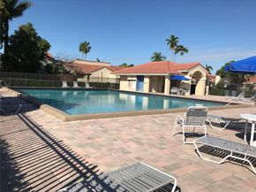 6551 NW 170th Ter, Hialeah FL 33015