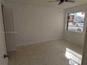 6551 NW 170th Ter, Hialeah FL 33015