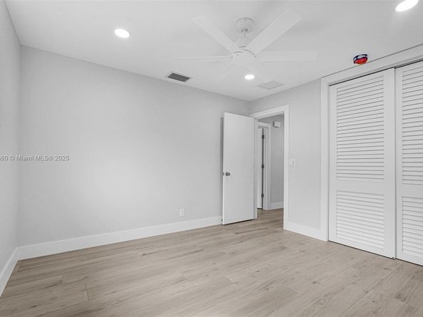 3805 Lincoln St, Hollywood FL 33021