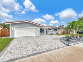 3805 Lincoln St, Hollywood FL 33021