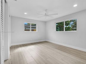 3805 Lincoln St, Hollywood FL 33021