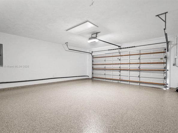3805 Lincoln St, Hollywood FL 33021