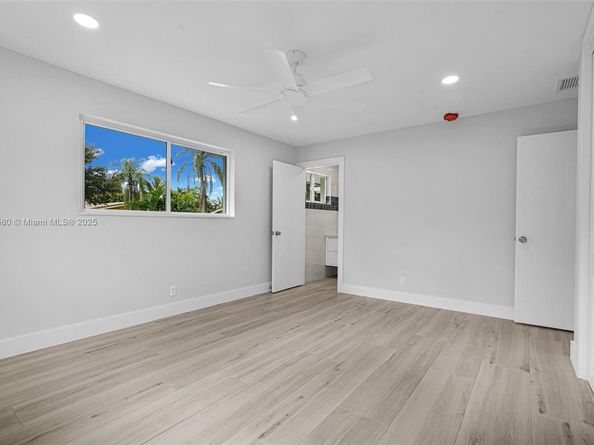 3805 Lincoln St, Hollywood FL 33021